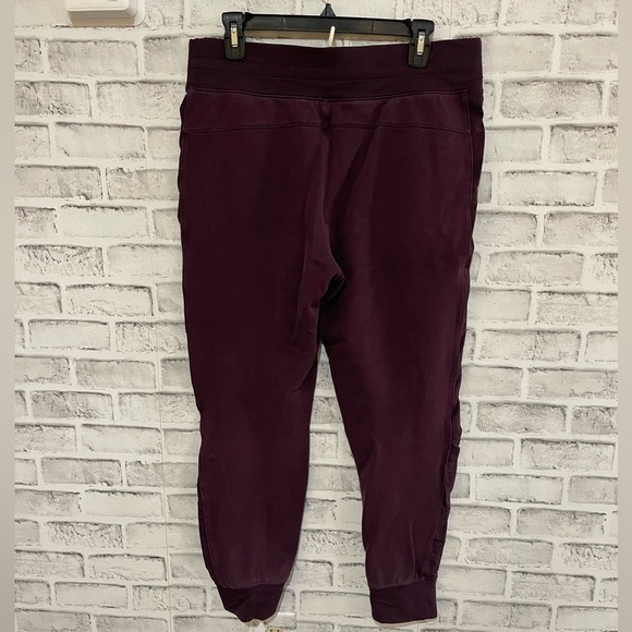 Women’s Lululemon Get Going Jogger Black Cherry color size 10 - Picture 4 of 6